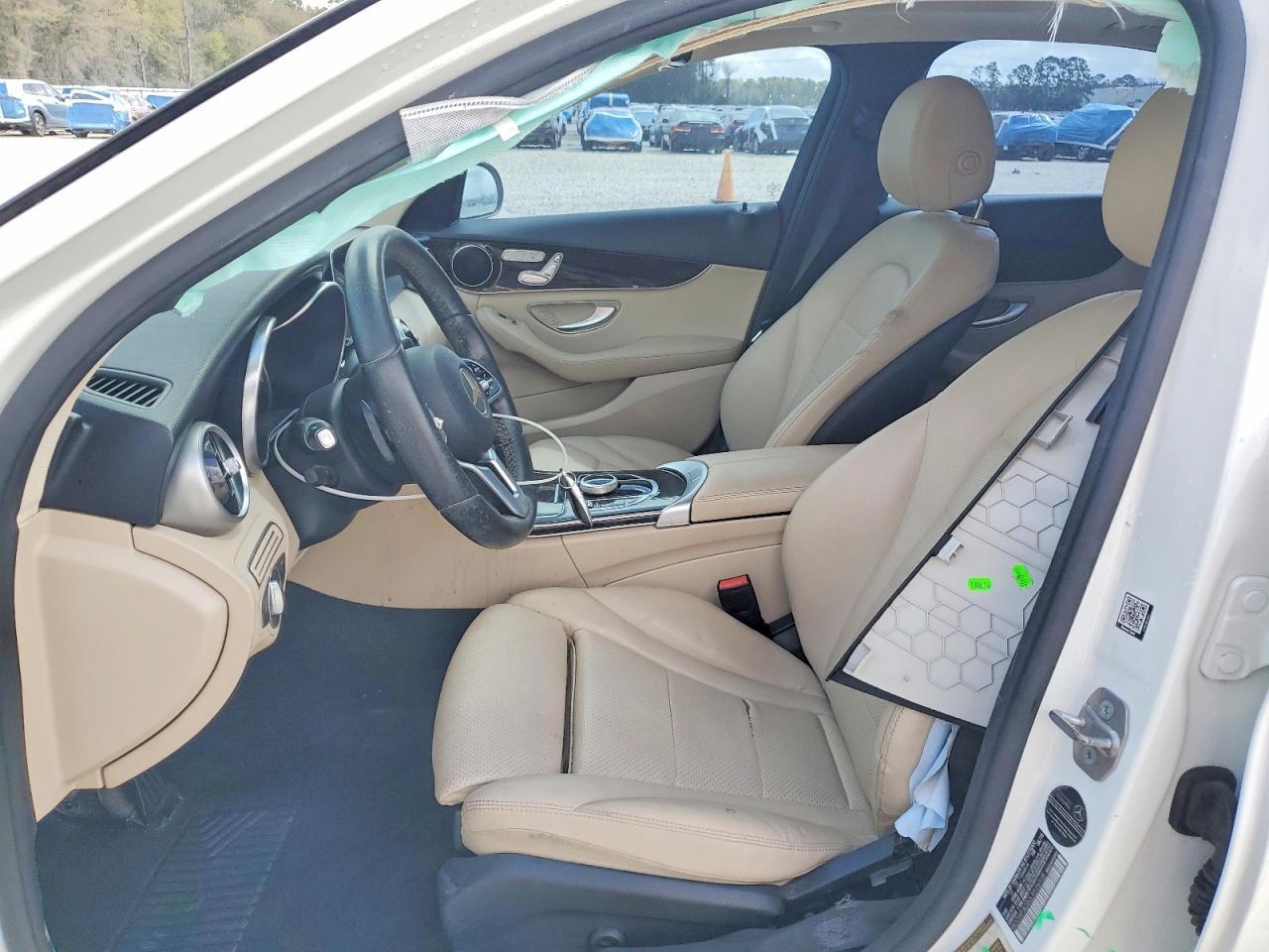 2020 Mercedes-Benz C 300 - Фото 7