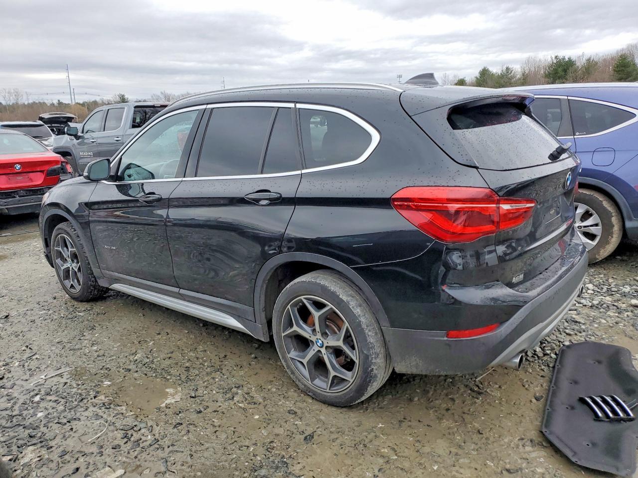 2017 BMW X1 - Фото 2