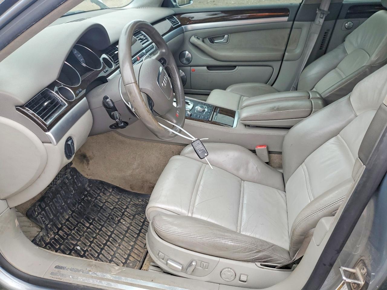 2007 Audi S8 Quattro - Image 7