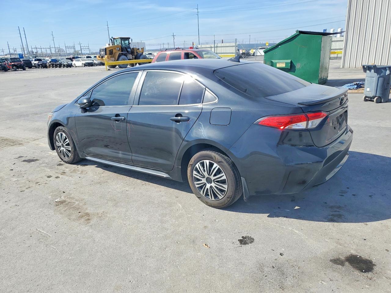 2022 Toyota Corolla Le - Image 2