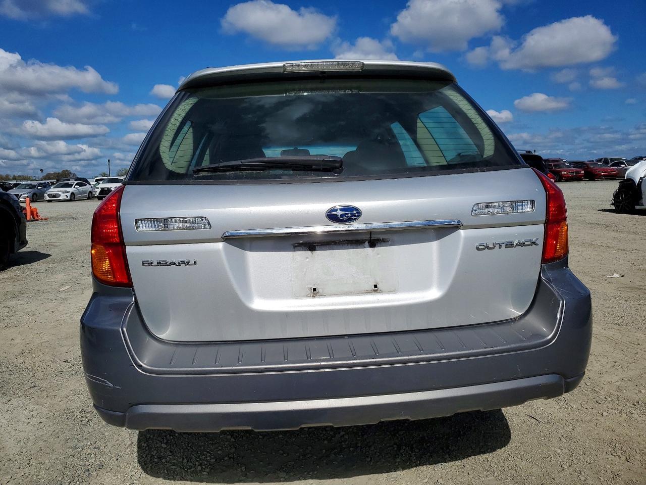 2005 Subaru Legacy Outback 2.5I - Фото 6