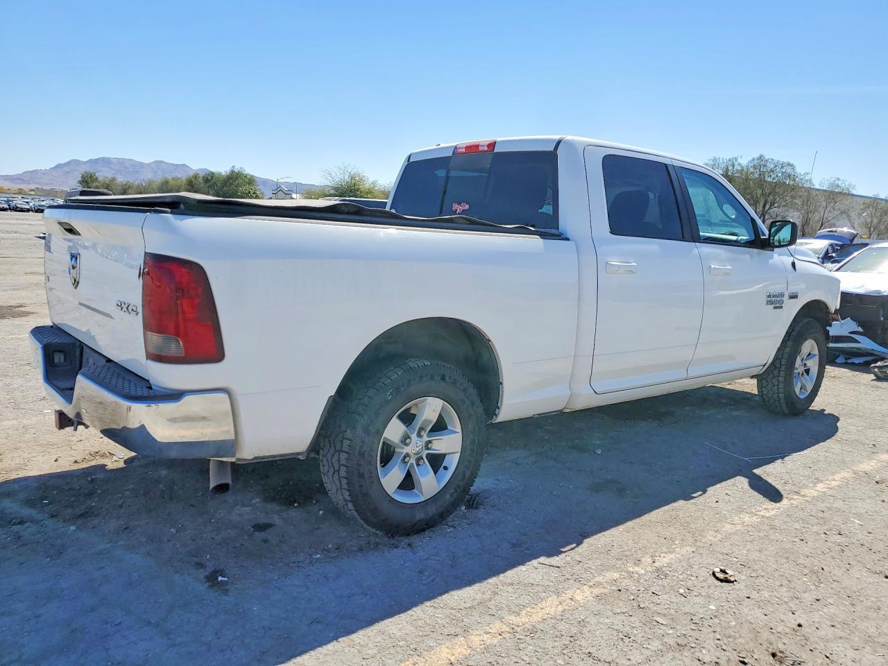 2019 Ram 1500 Classic Slt - Image 3