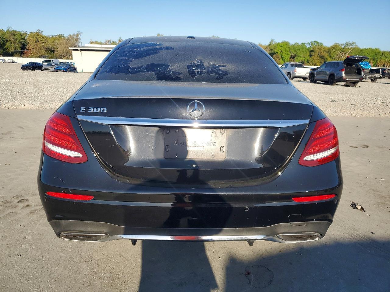 2017 Mercedes-Benz E 300 - Image 6