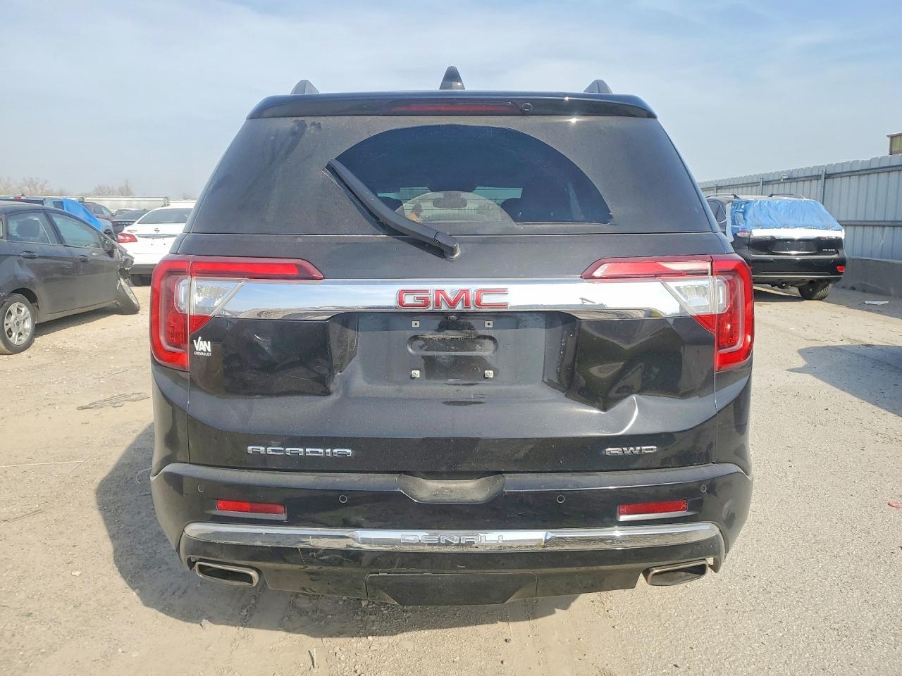 2020 GMC Acadia Denali - Фото 6