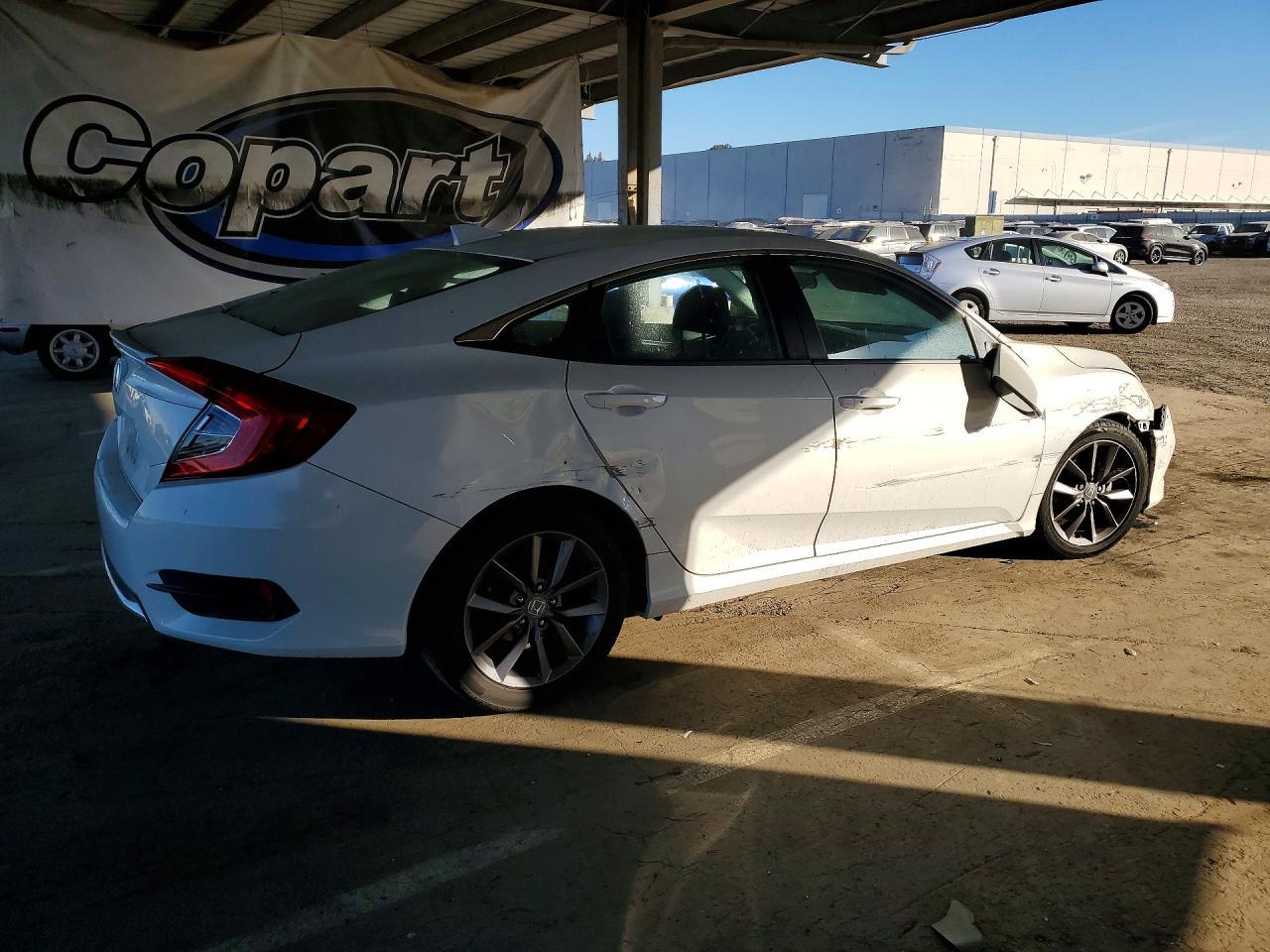 2019 Honda Civic Ex - Image 3