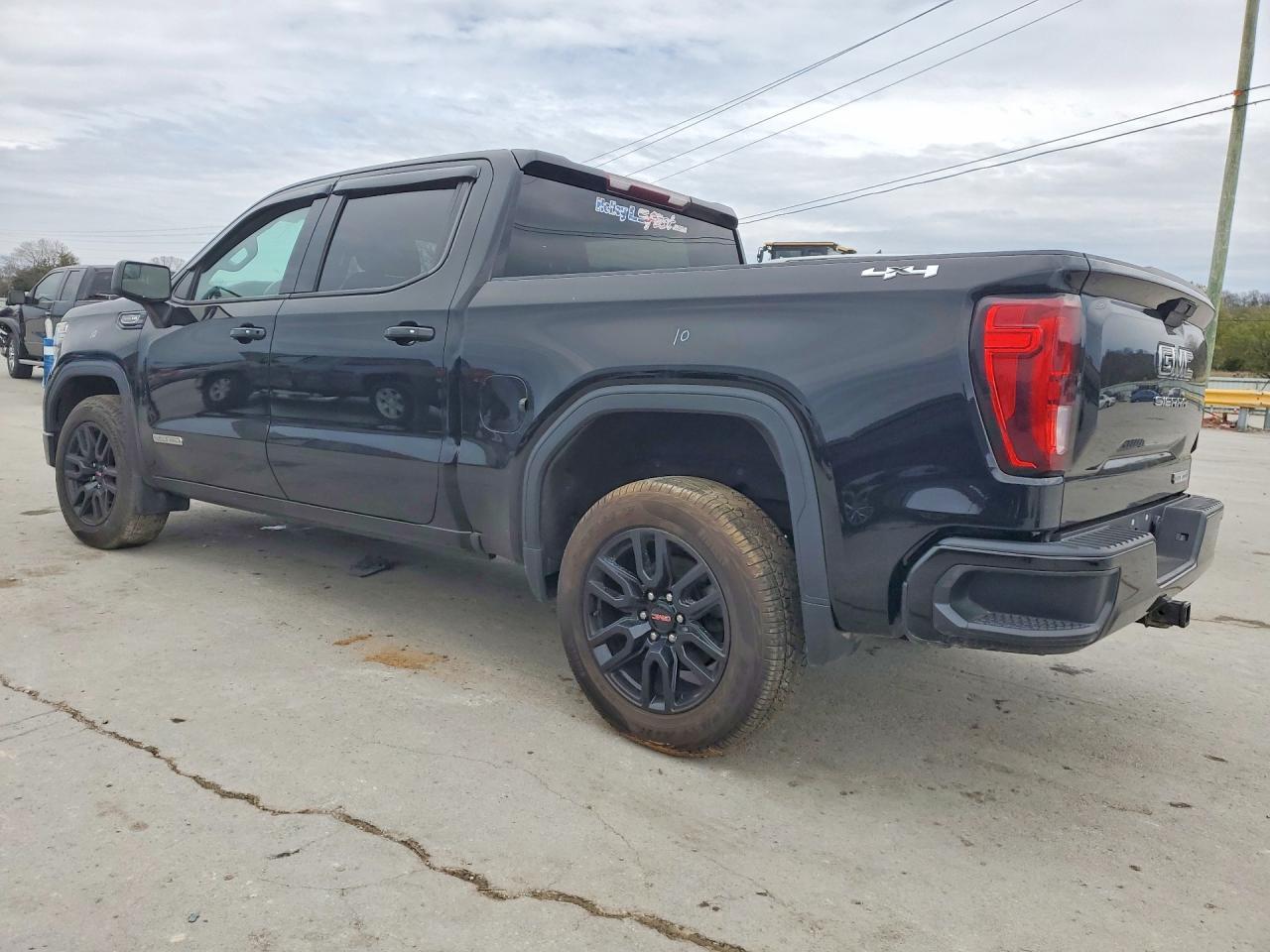2021 GMC Sierra - Фото 2