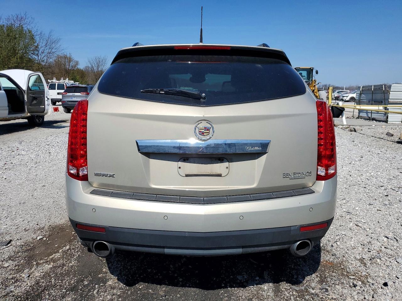 2010 Cadillac Srx Luxury Collection - Image 6