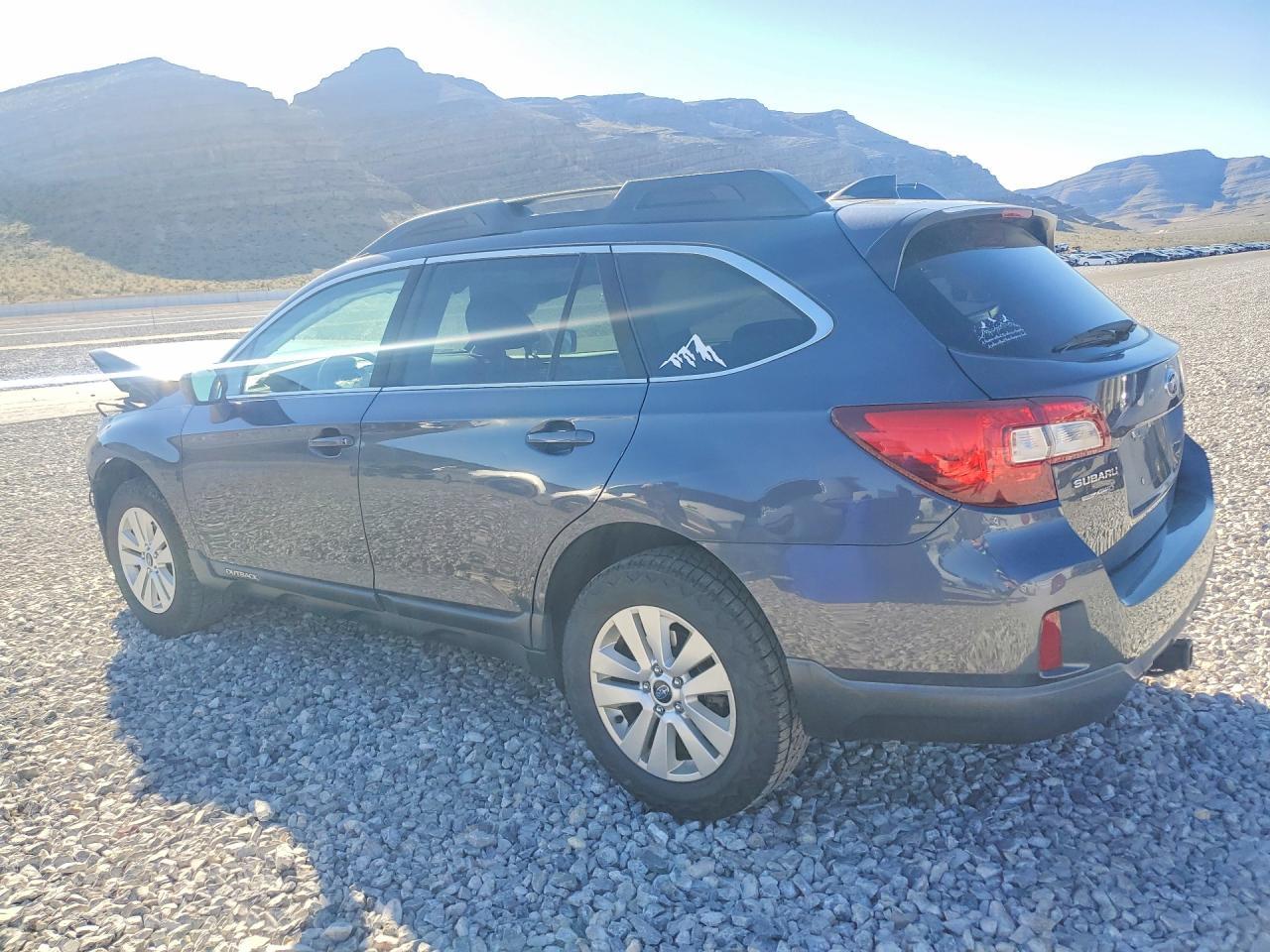 2017 Subaru Outback 2.5I Premium - Image 2