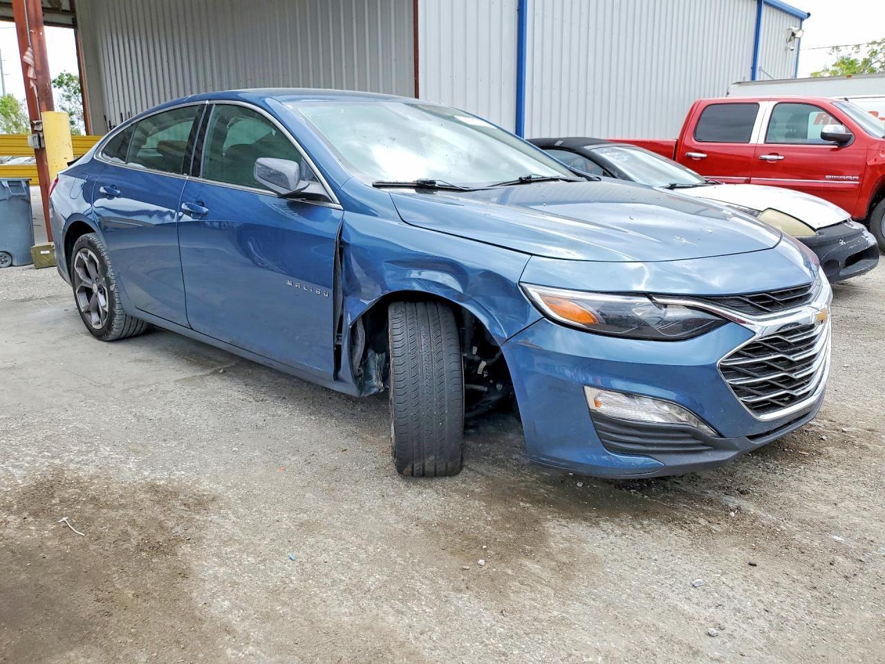 2024 Chevrolet Malibu Lt - Фото 4