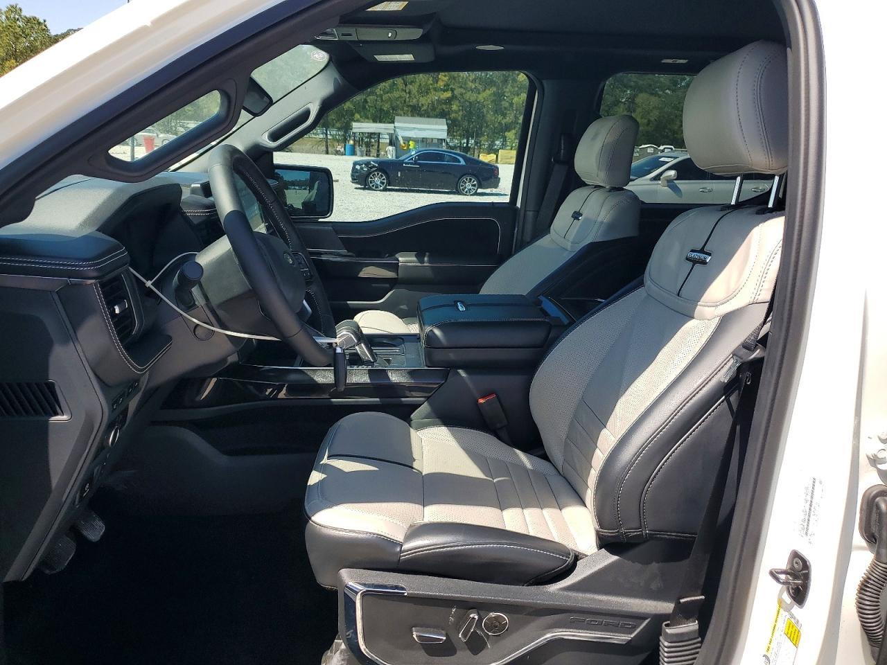 2024 Ford F150 Lightning Platinum - Image 7