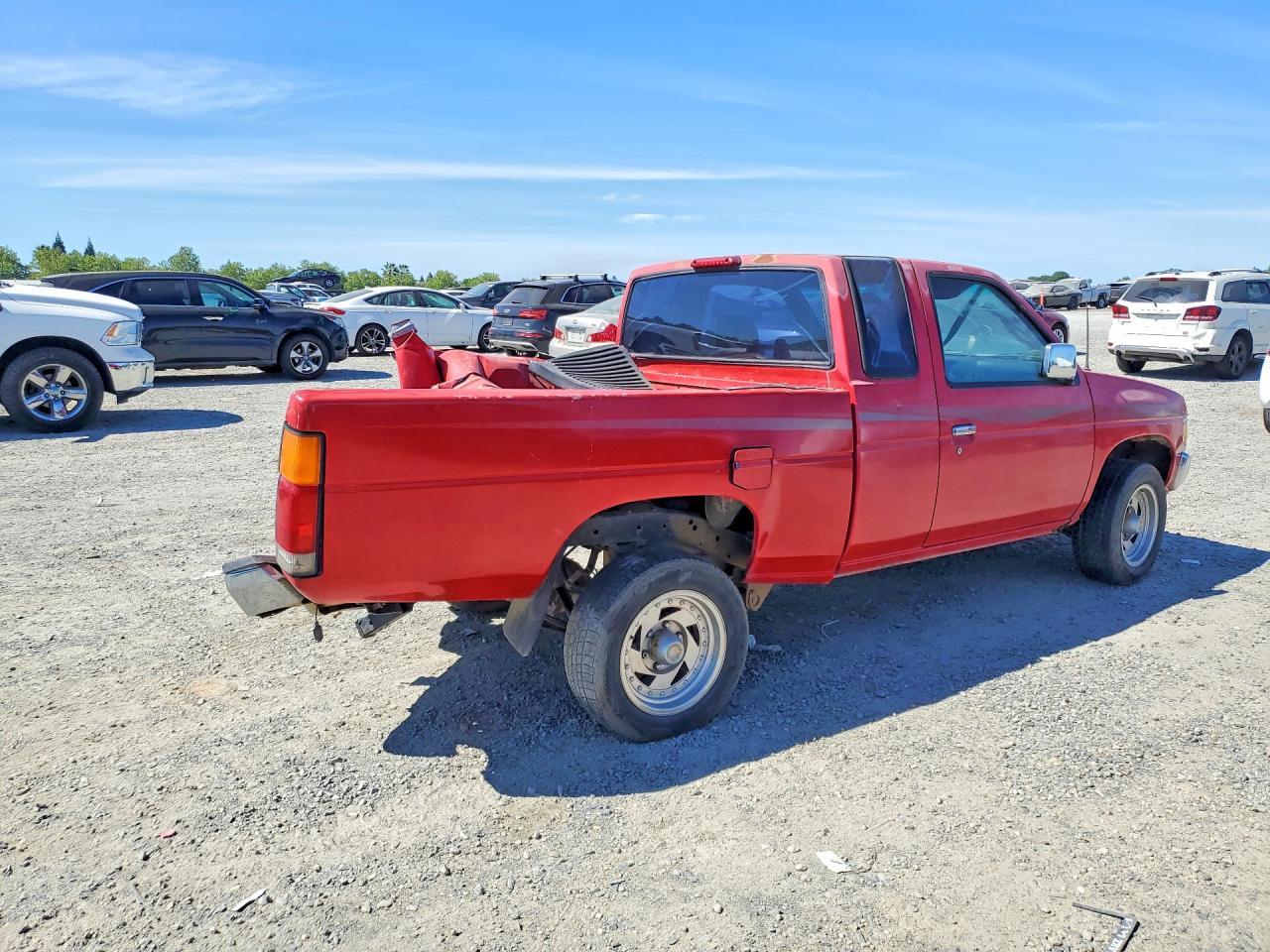 1997 Nissan Truck Xe - Фото 3