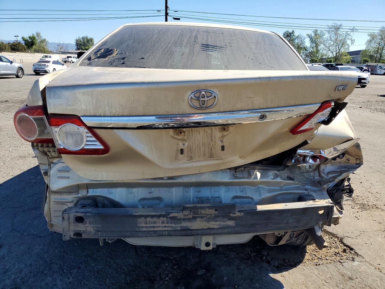 2013 Toyota Corolla Le - Фото 6