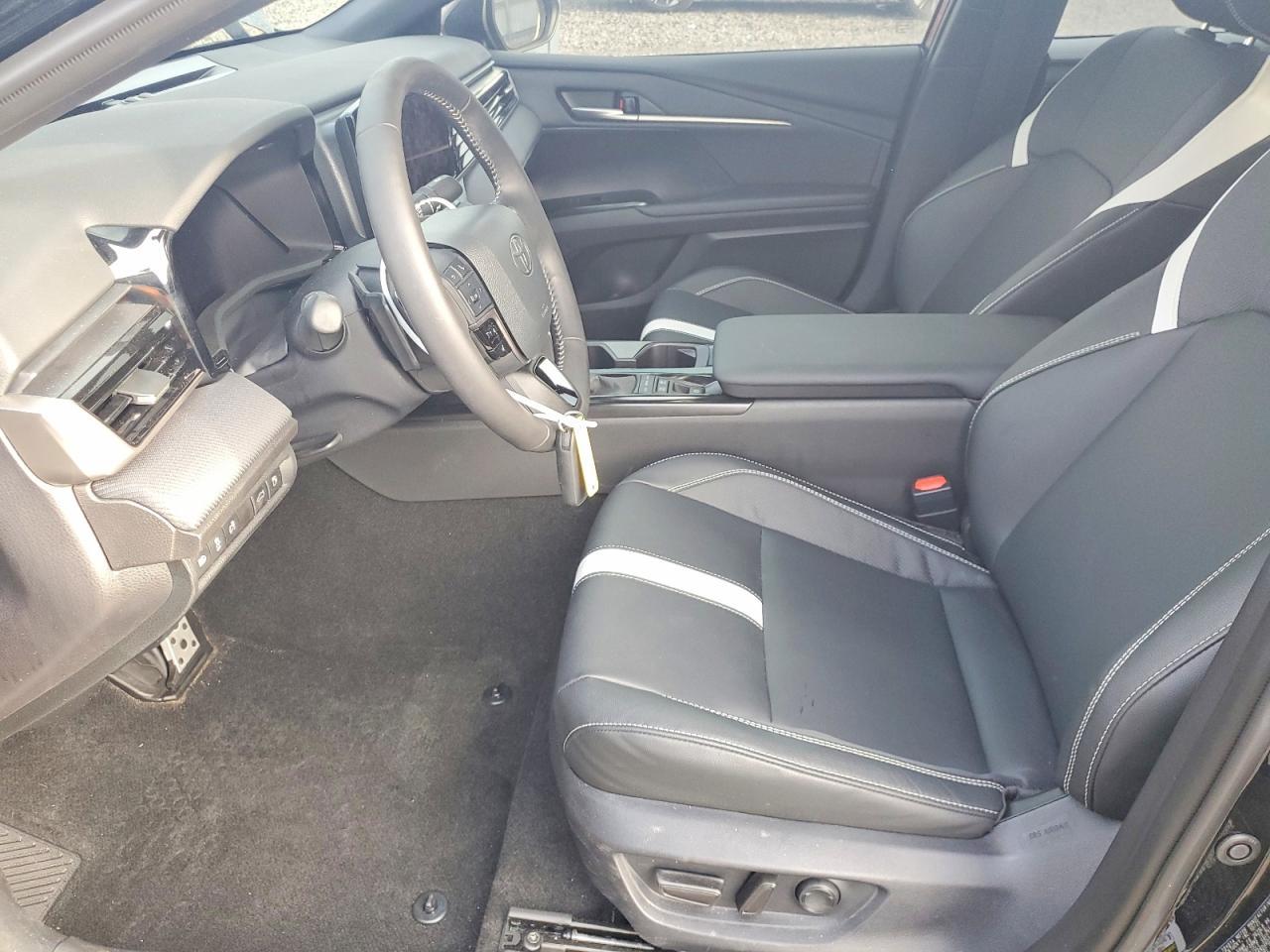 2026 Toyota Camry Se - Image 7