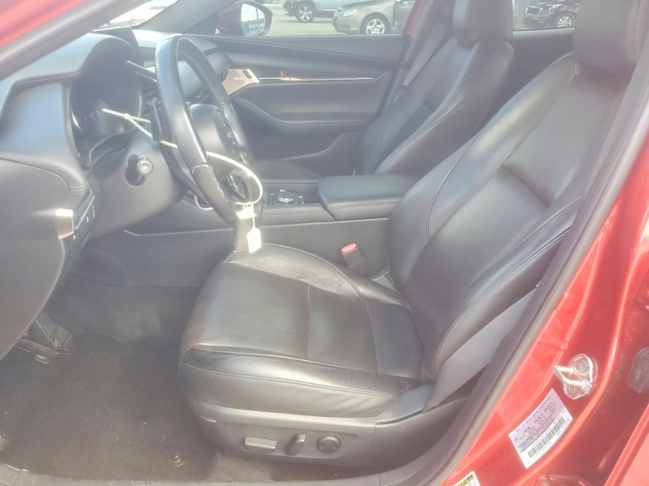 2022 Mazda 3 Premium - Фото 7