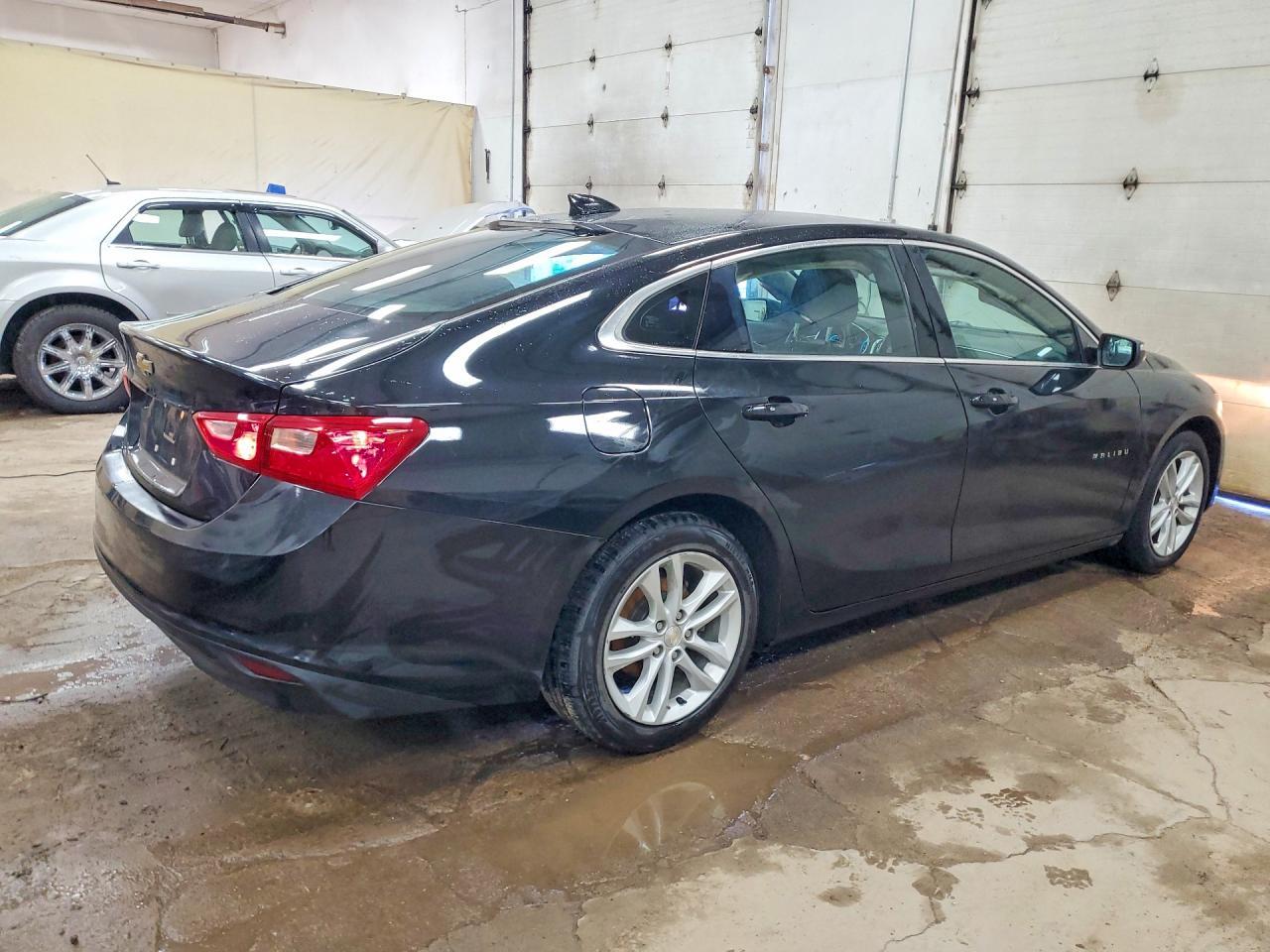 2018 Chevrolet Malibu Lt - Image 3