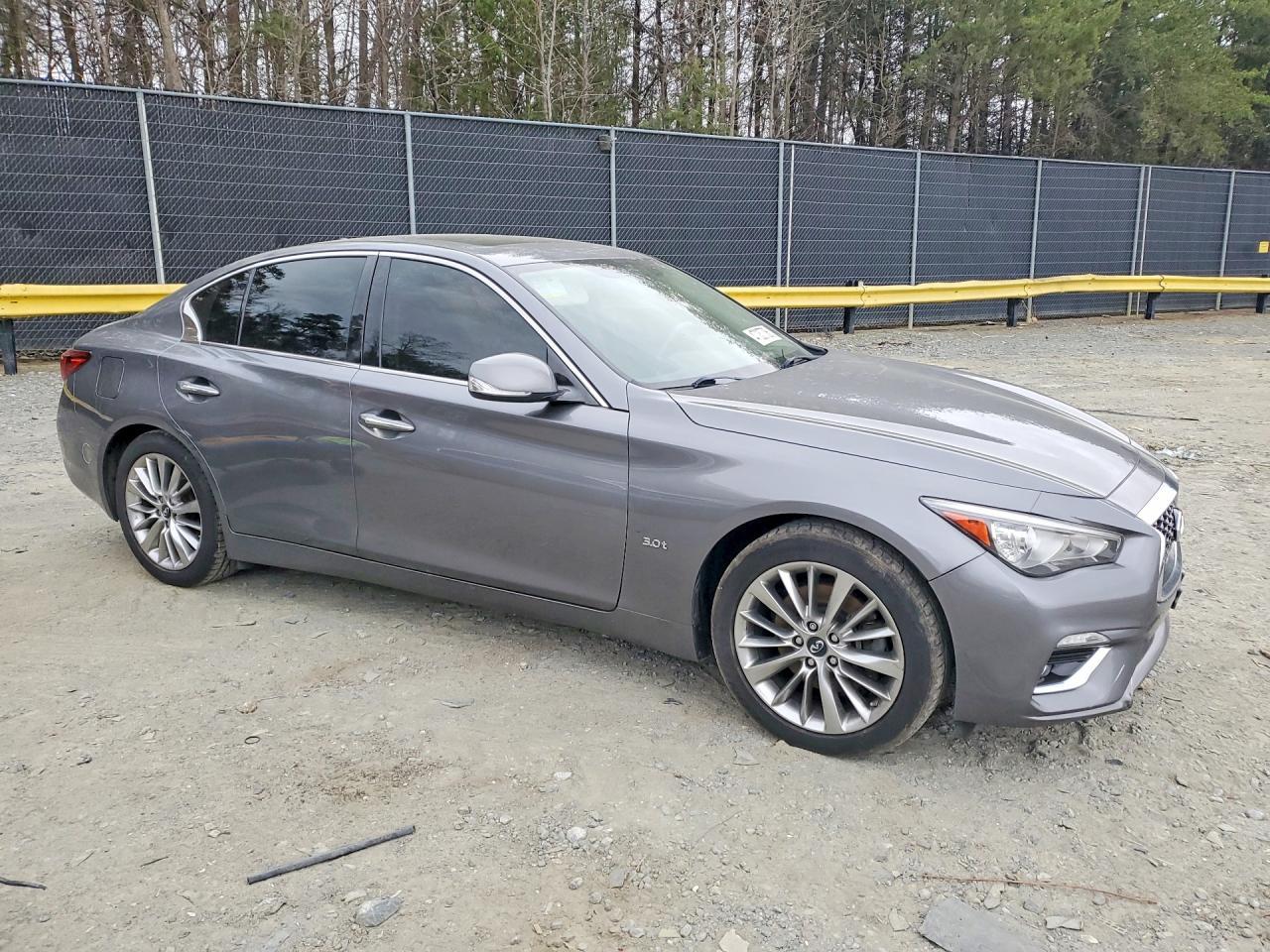 2018 Infiniti Q50 3.0T Luxe - Image 4