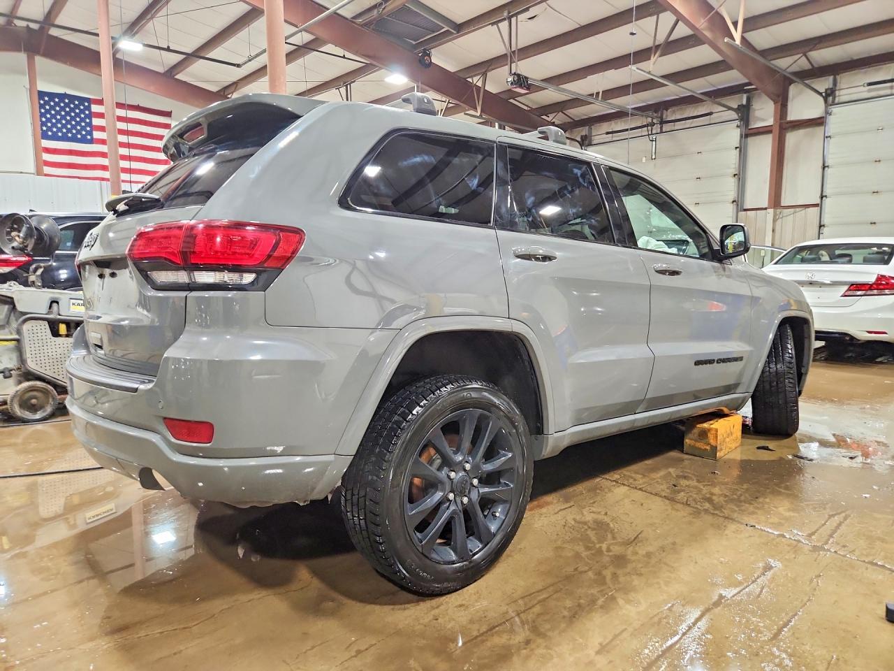 2019 Jeep Grand Cherokee Laredo - Фото 3