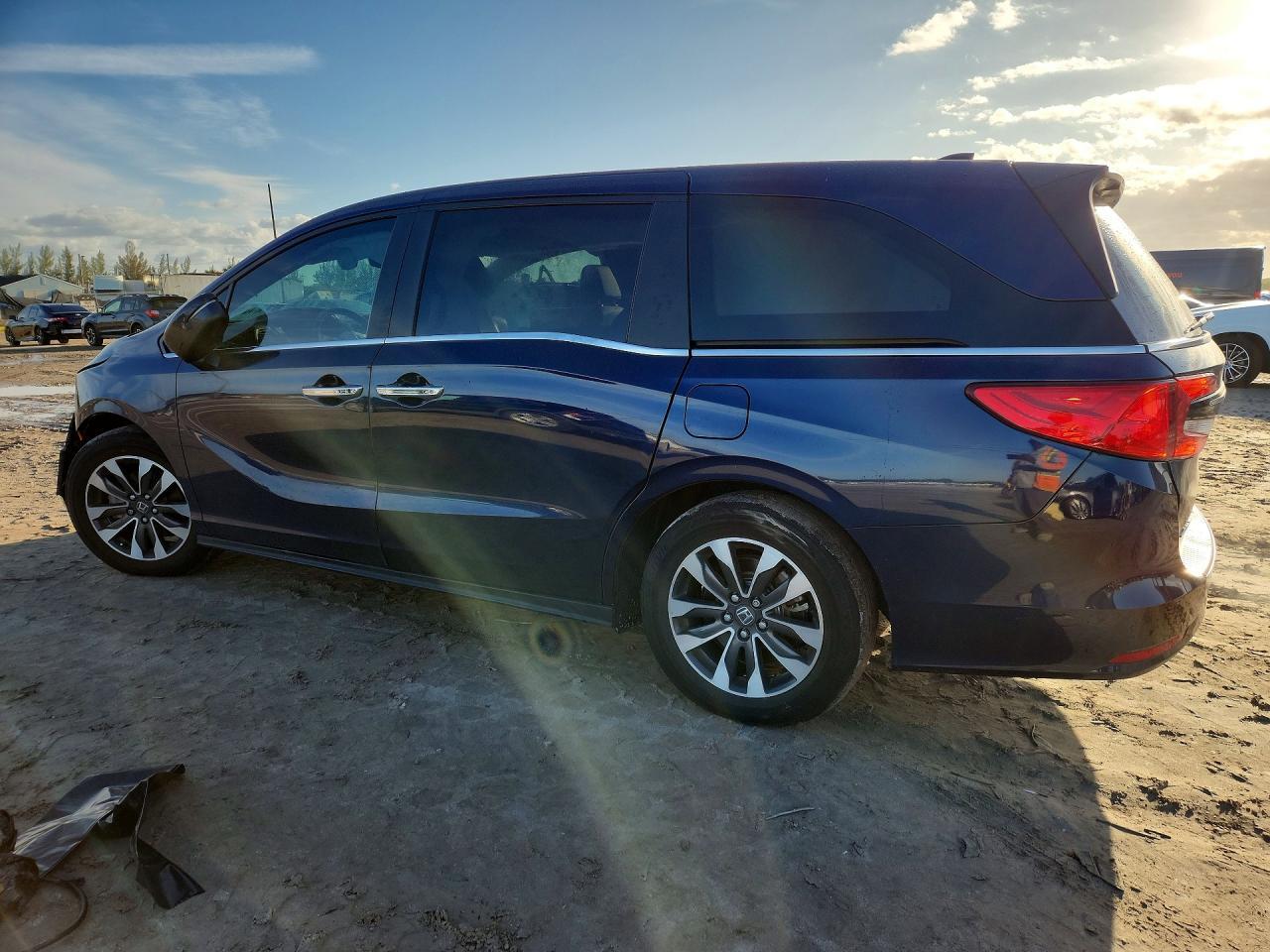 2024 Honda Odyssey Exl - Фото 2