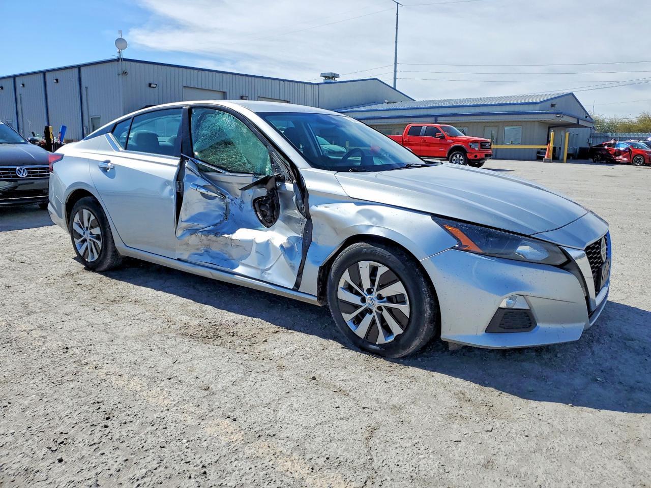 2022 Nissan Altima 2.5 S - Фото 4