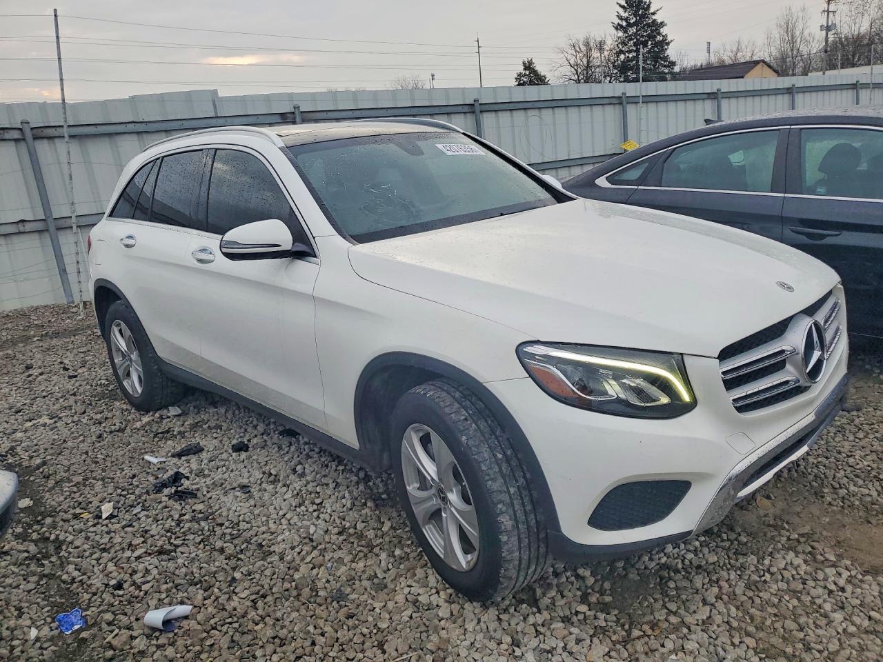 2018 Mercedes-Benz Glc 300 4Matic - Фото 4