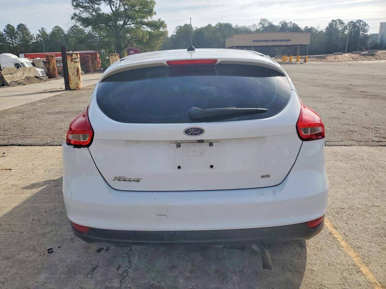 2017 Ford Focus Se - Фото 6