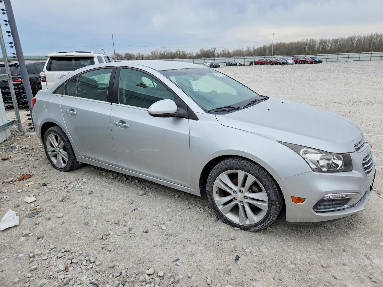 2016 Chevrolet Cruze Limited Ls - Image 4