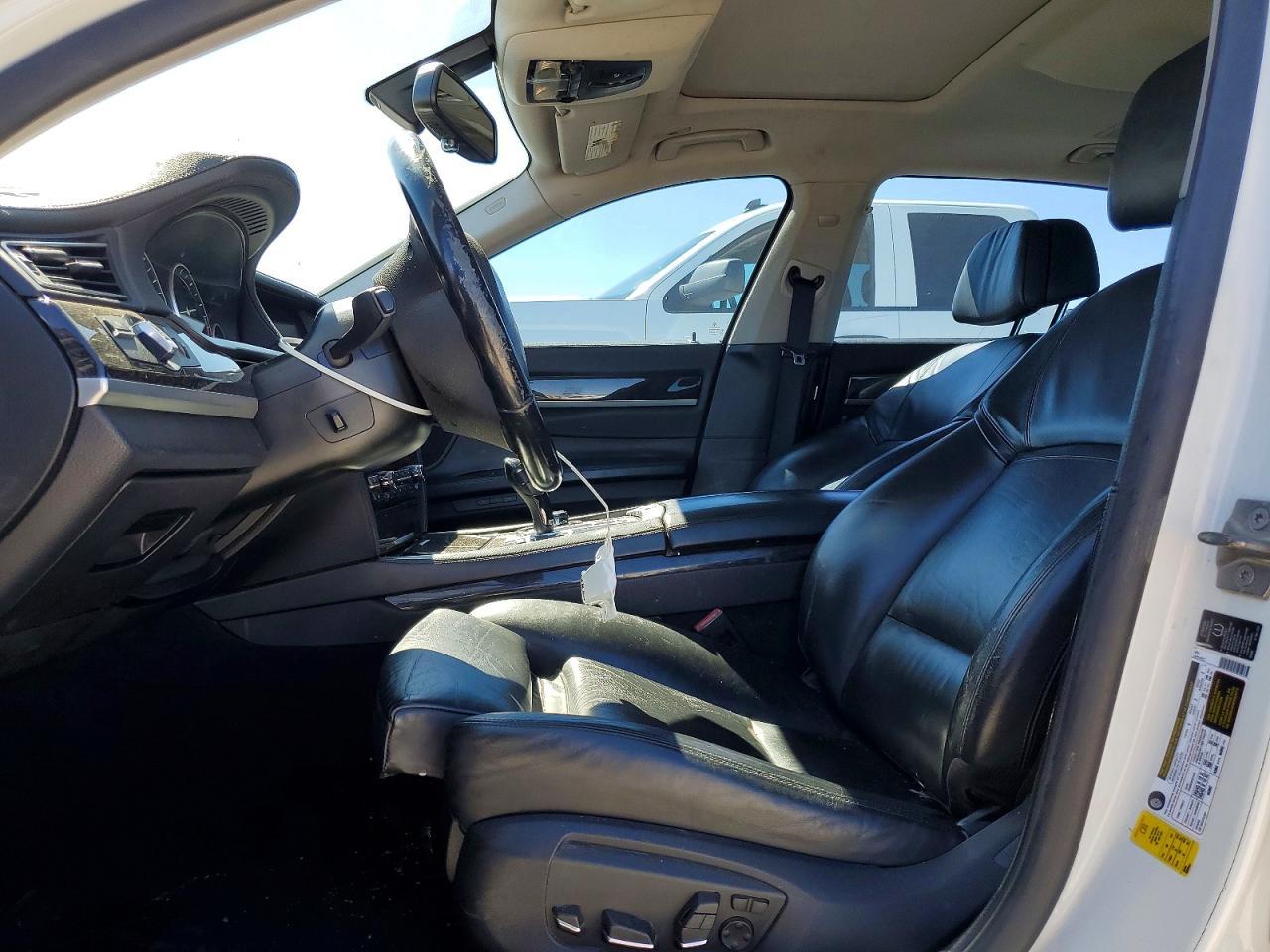 2013 BMW 750 Li - Image 7