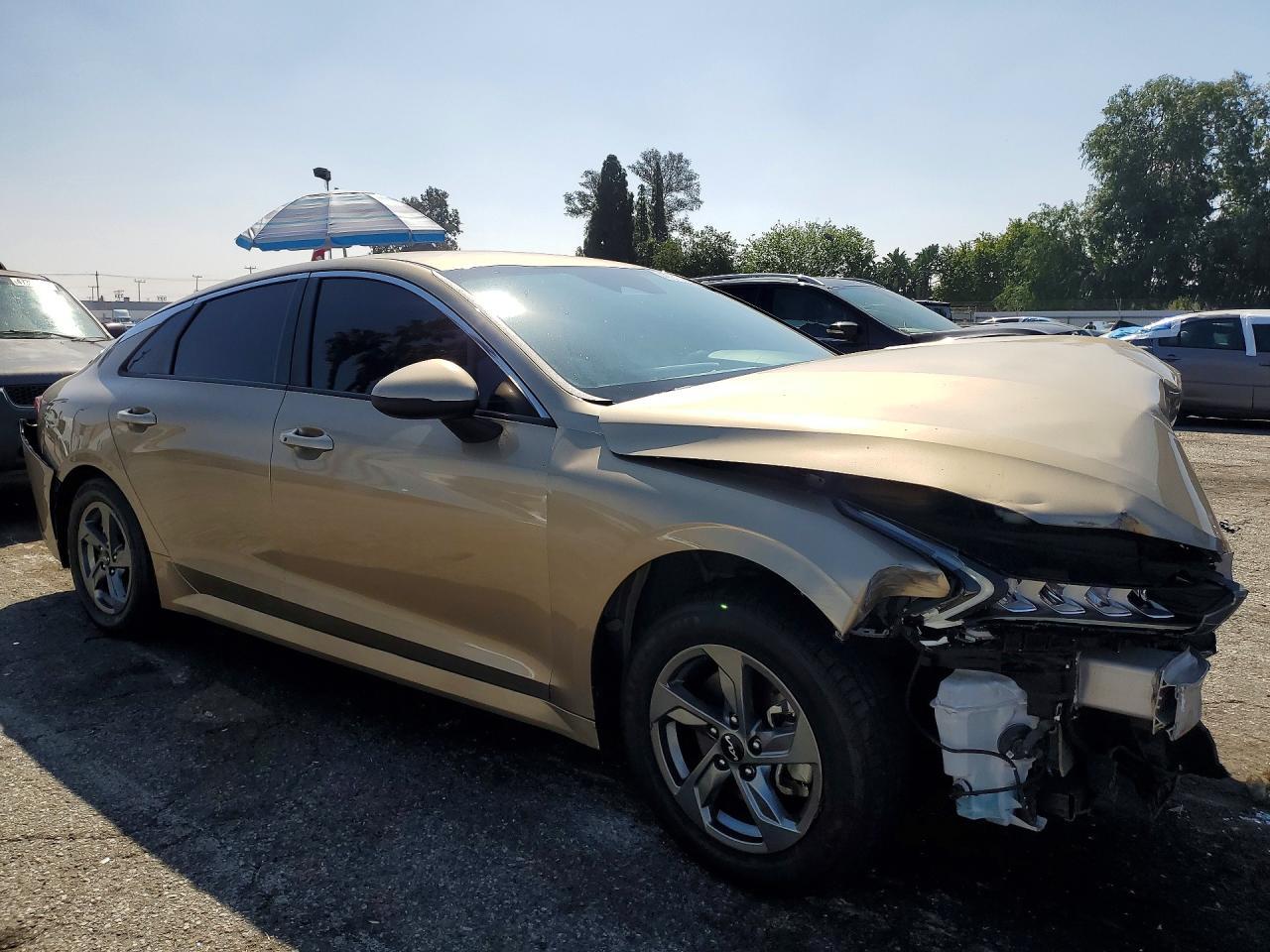 2022 Kia K5 Lxs - Image 4