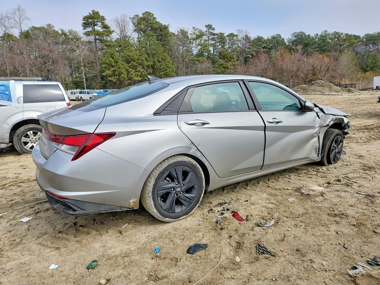 2022 Hyundai Elantra Sel - Фото 3