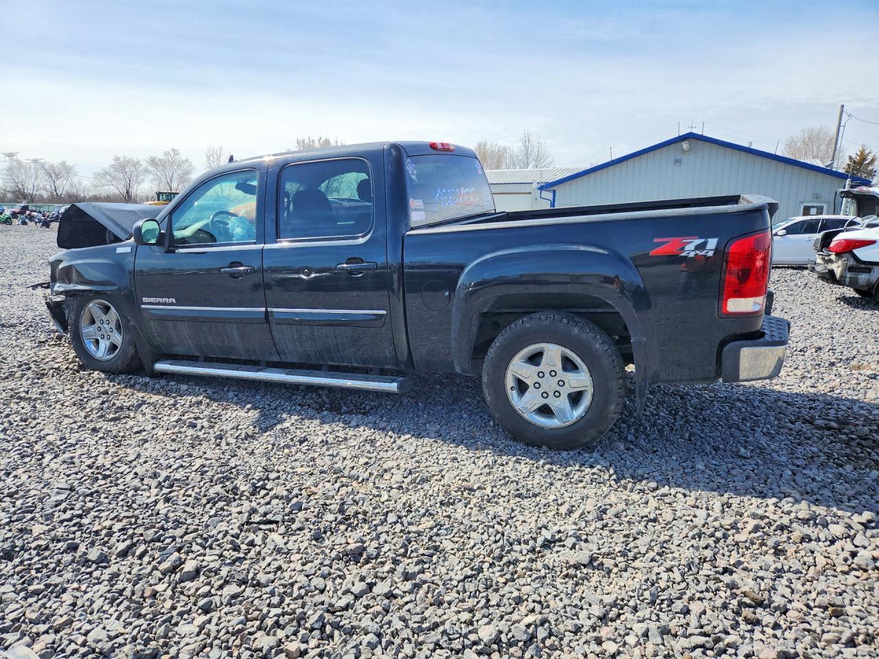 2011 GMC Sierra K1500 Sle - Image 2