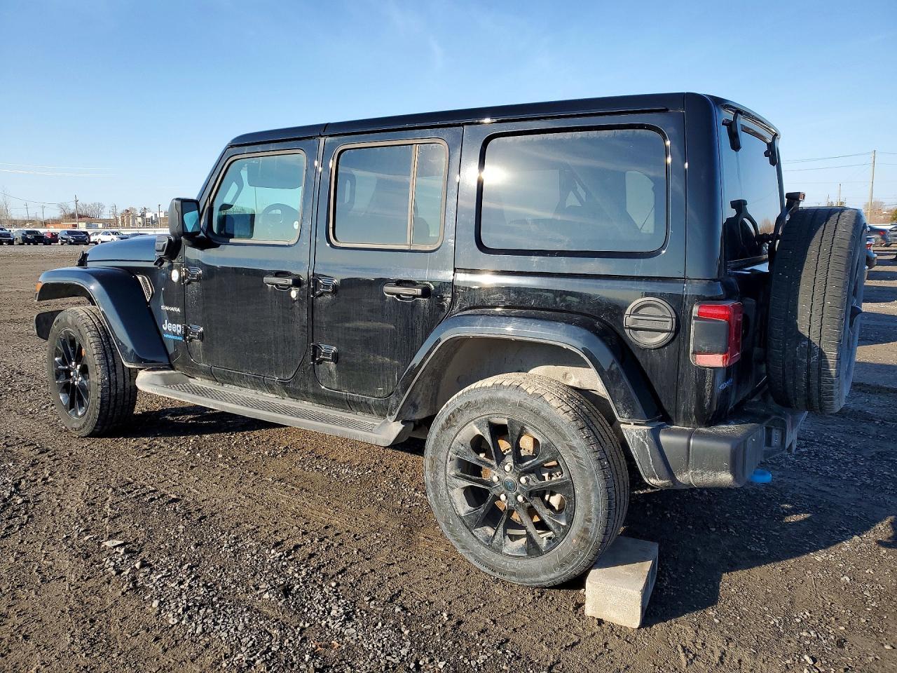 2024 Jeep Wrangler Sahara 4Xe - Фото 2