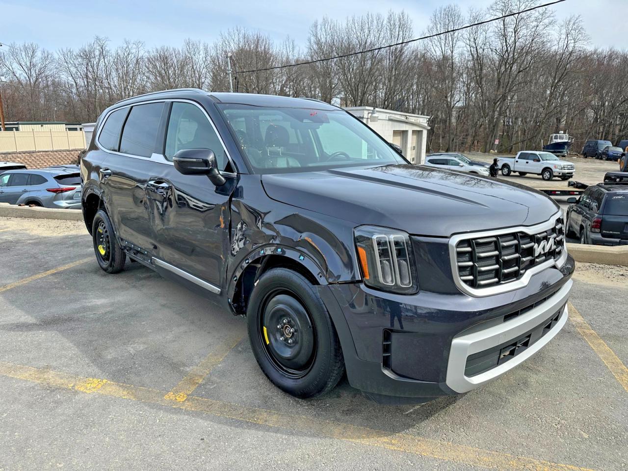 2025 Kia Telluride S - Image 4