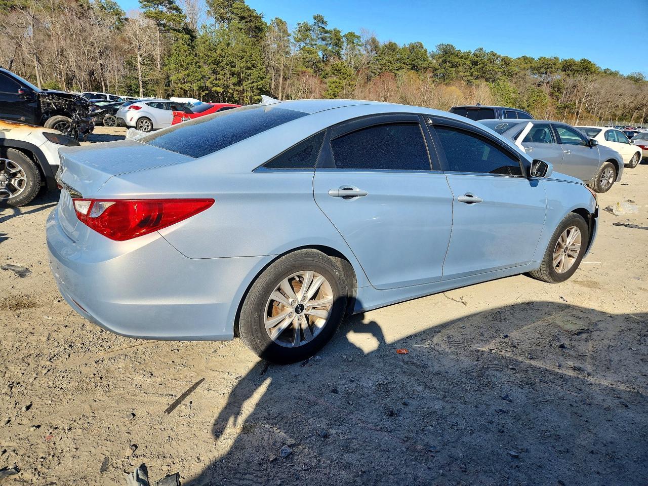 2013 Hyundai Sonata Gls - Image 3