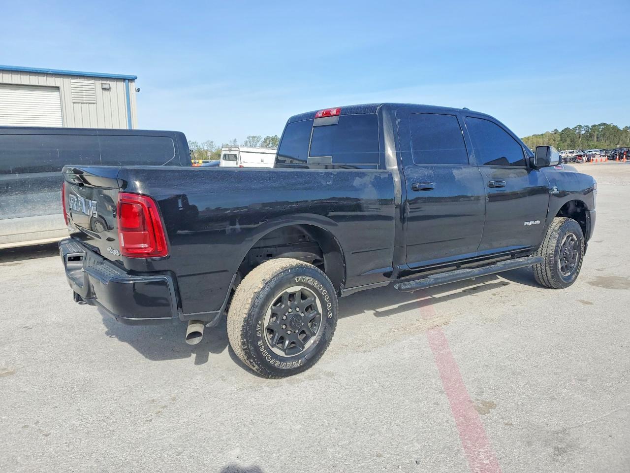 2025 Ram 2500 Laramie - Фото 3