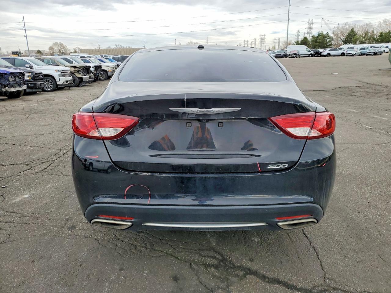 2016 Chrysler 200 Limited - Фото 6