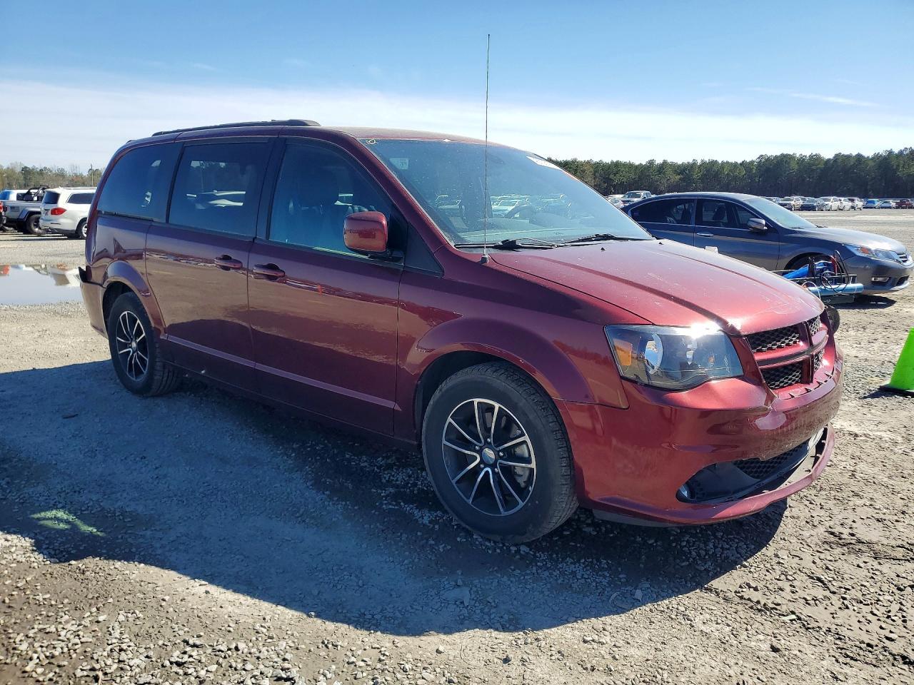 2019 Dodge Grand Caravan Gt - Image 4