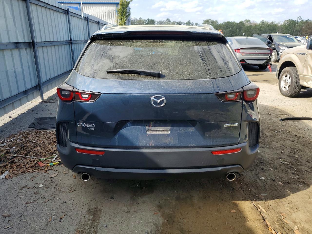 2024 Mazda Cx-50 Select - Image 6