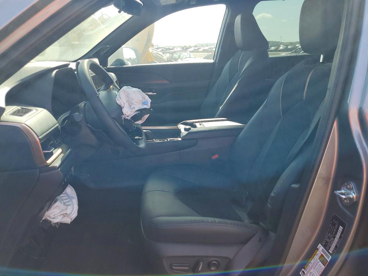 2025 Toyota Grand Highlander Hybrid Max Platinum - Фото 7