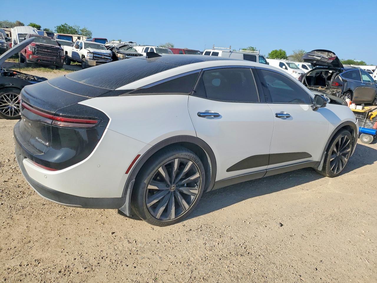 2024 Toyota Crown Platinum - Image 3