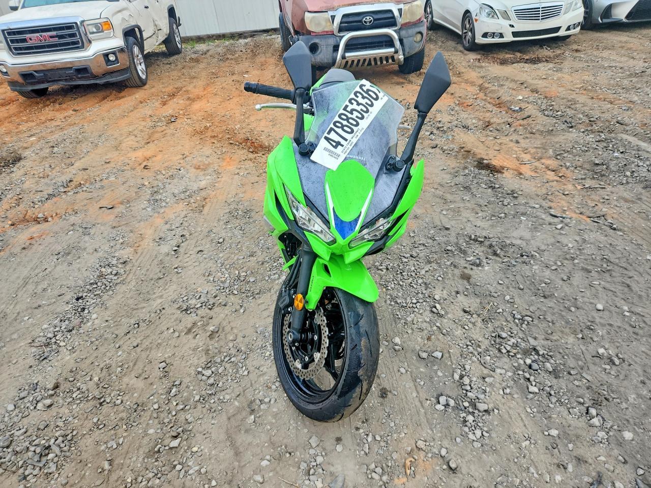2026 Kawasaki Ex650 P - Фото 2