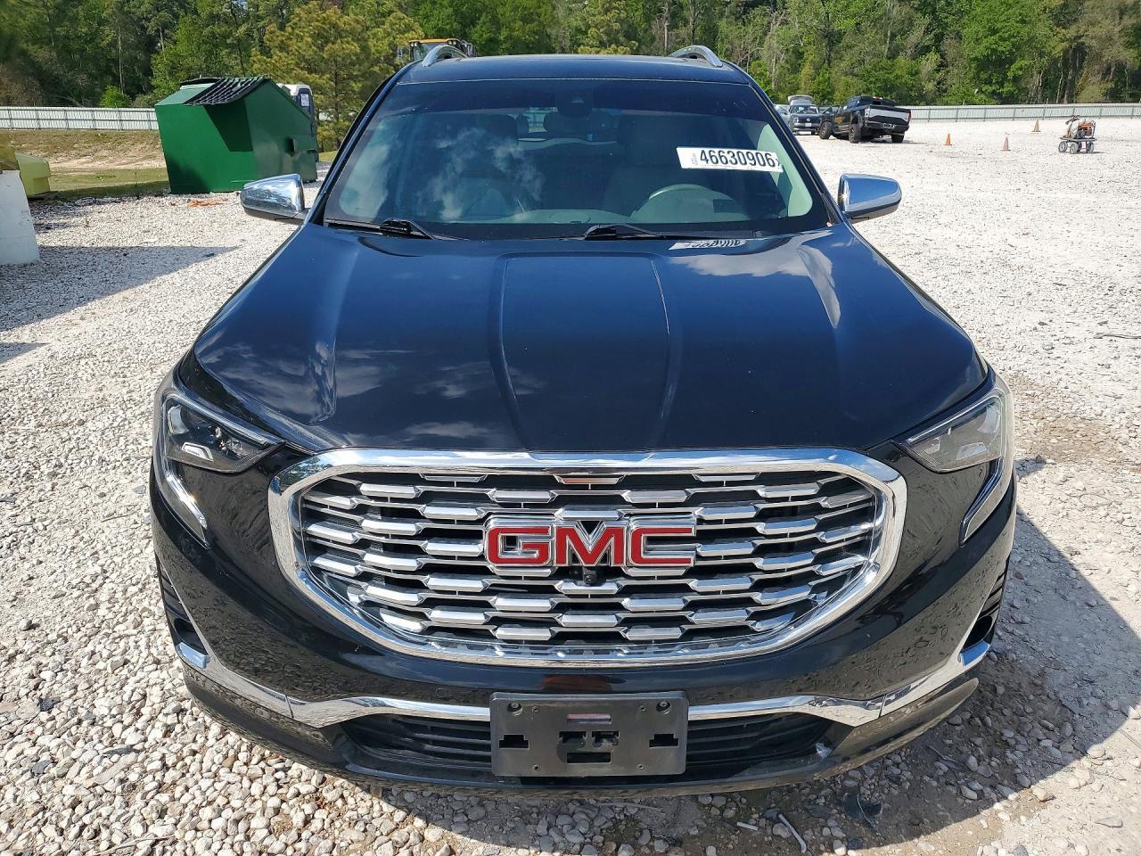 2018 GMC Terrain Denali - Image 5