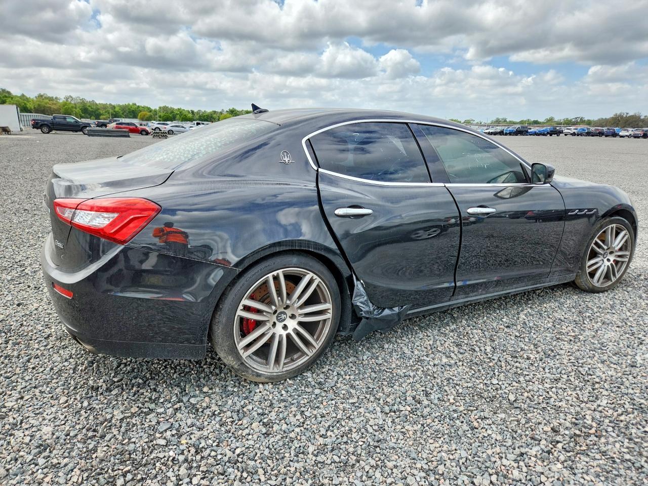 2016 Maserati Ghibli S - Image 3
