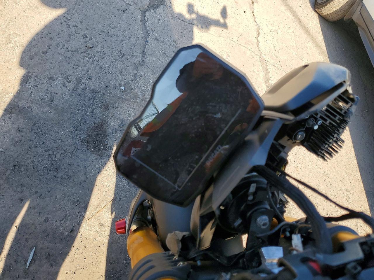 2022 Ducati Streetfighter V4 - Image 7