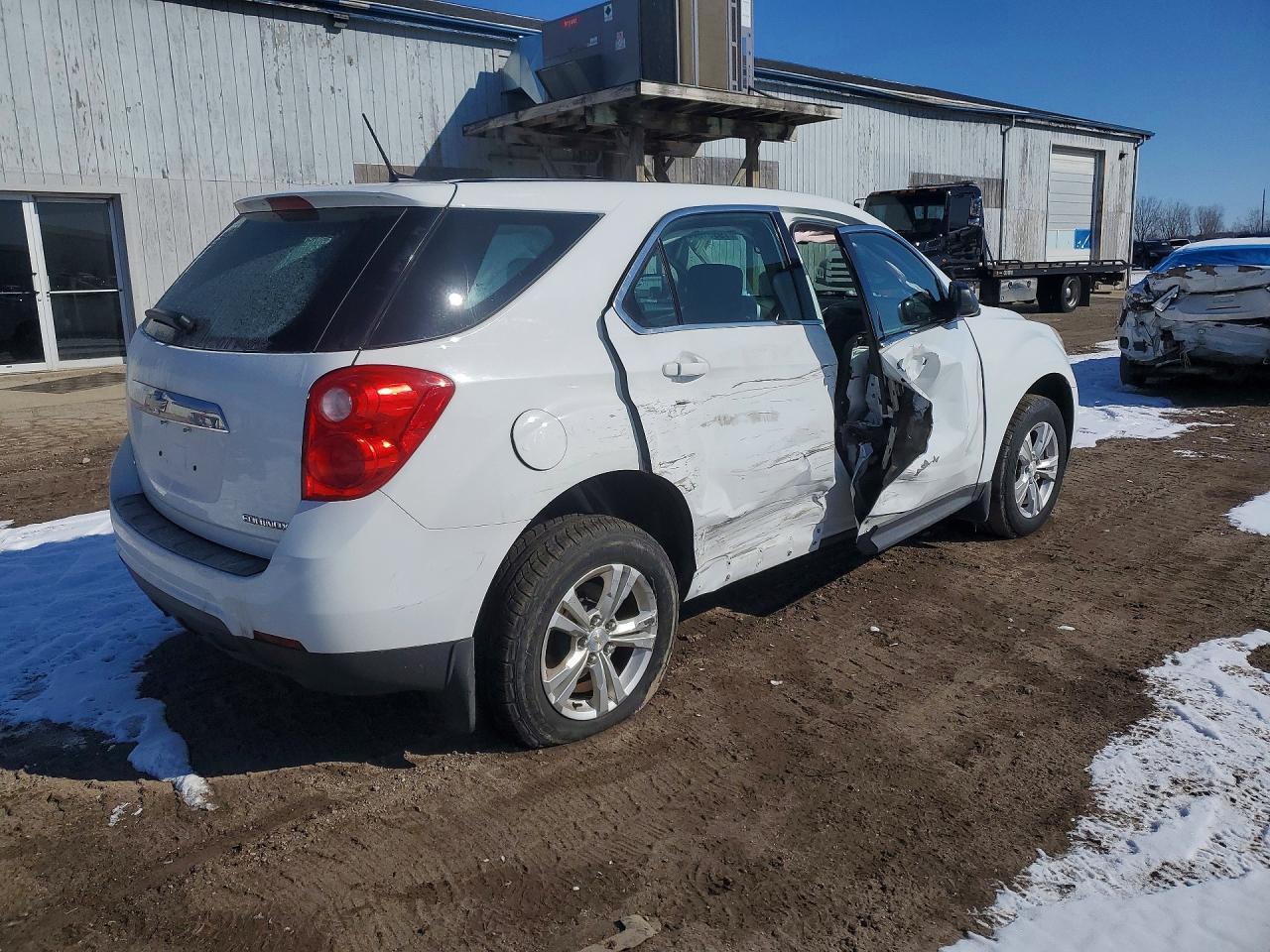 2014 Chevrolet Equinox Ls - Image 3