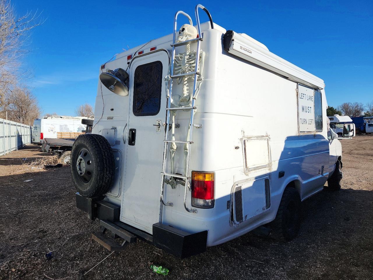 1997 Ford Econoline E350 Cutaway Van - Фото 4