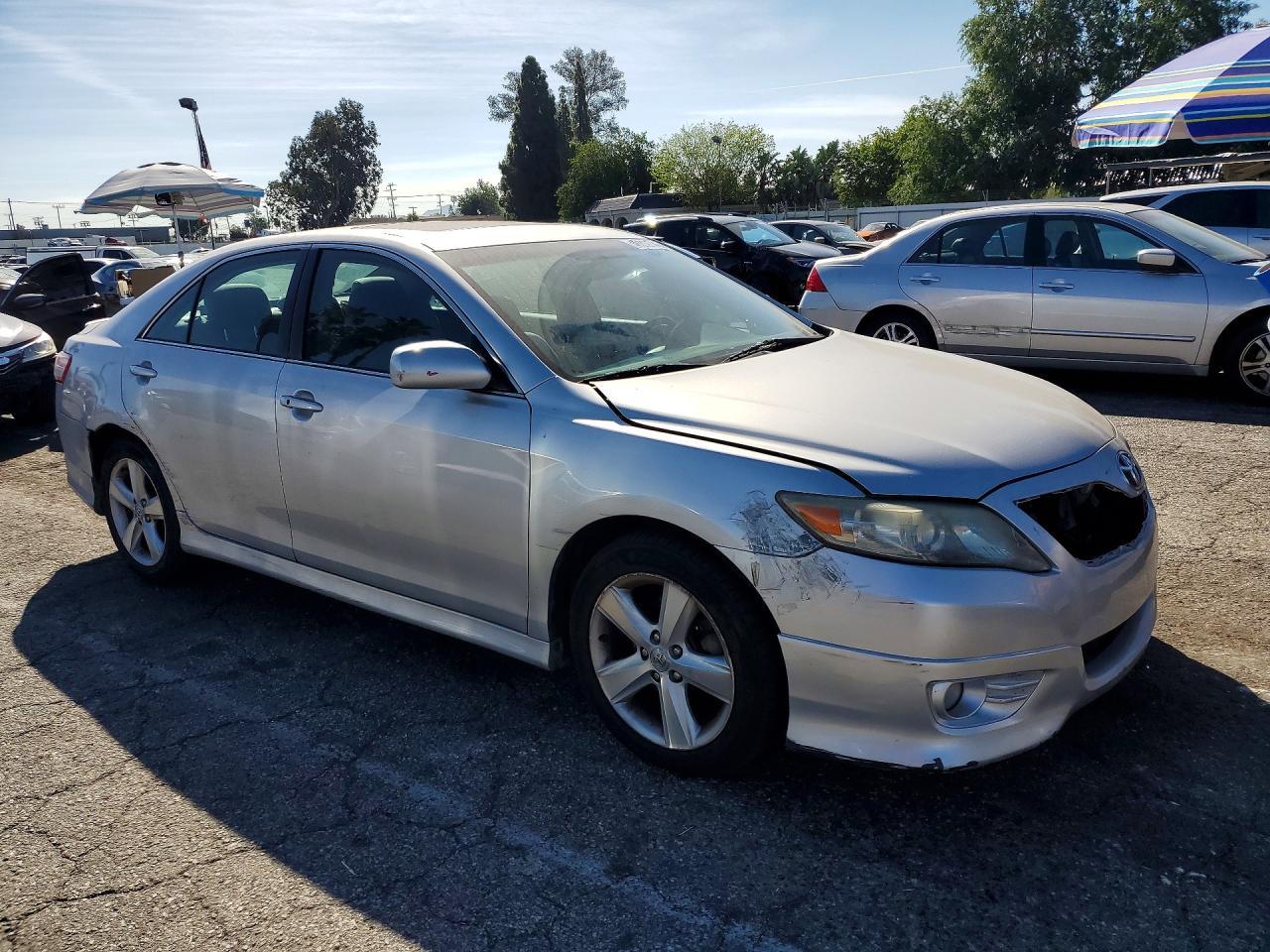 2011 Toyota Camry Se - Фото 4