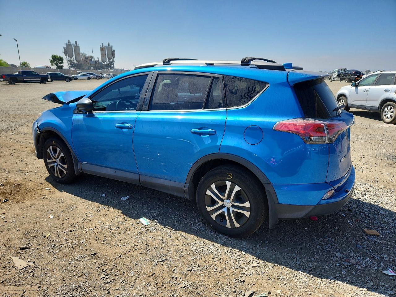 2018 Toyota Rav4 Le - Фото 2