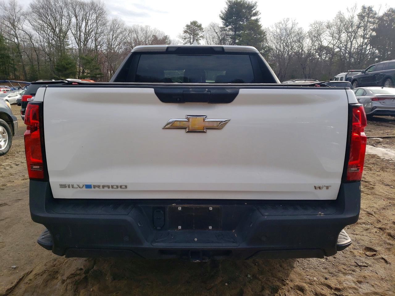 2024 Chev Silverado - Image 6