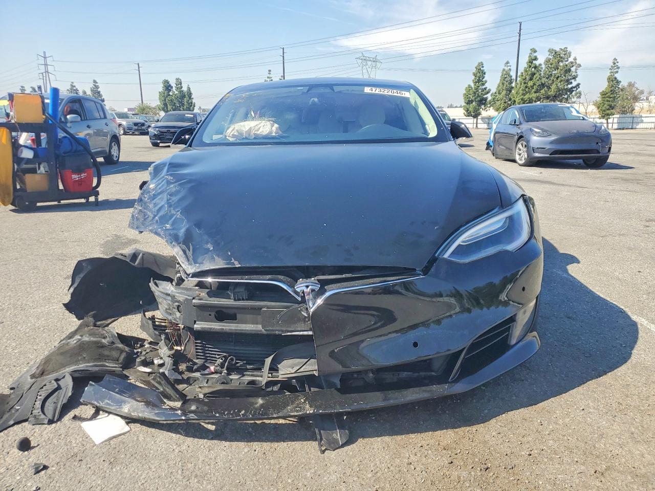 2017 Tesla Model S - Image 5