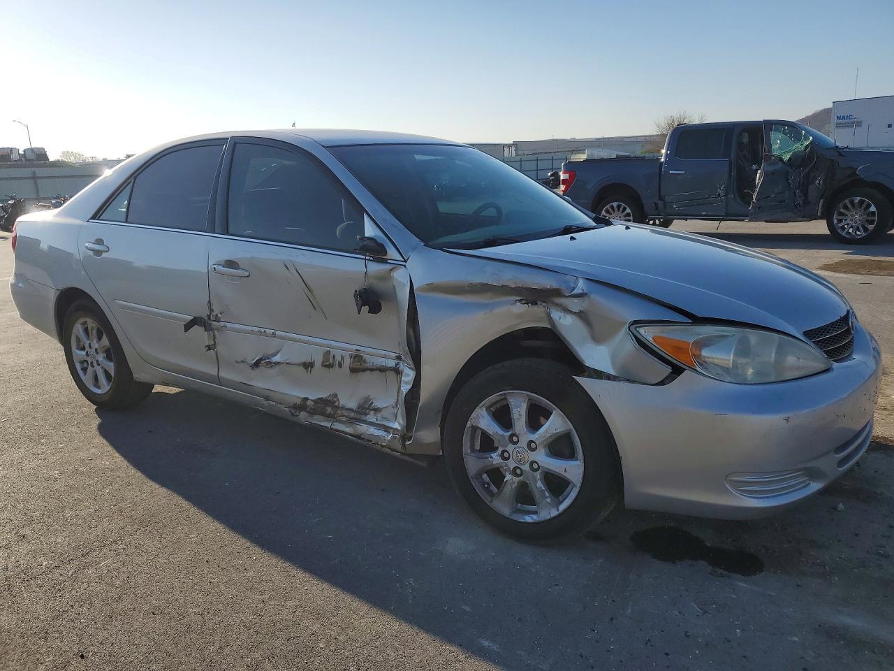 2003 Toyota Camry Le - Фото 4
